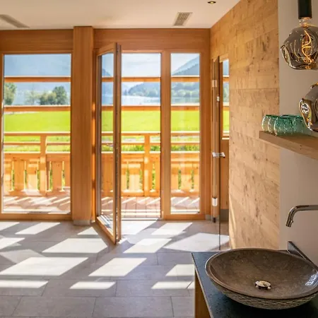 Leonhard - Naturparkhotel Am Weissensee
