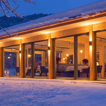 Leonhard - Naturparkhotel Am Weissensee