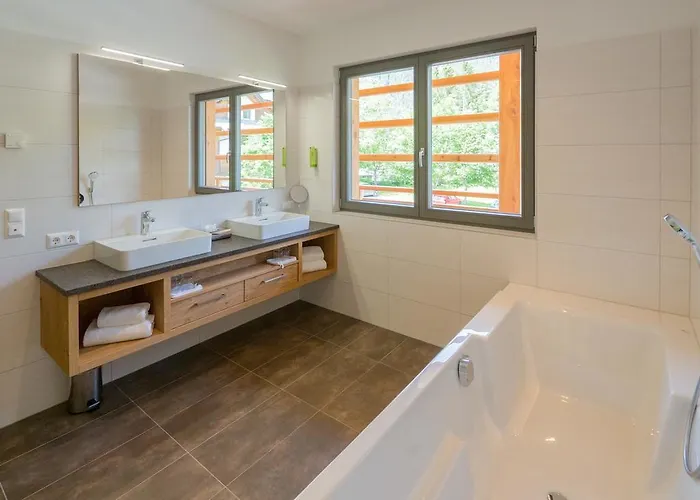 Hotel Leonhard - Naturparkhotel Am